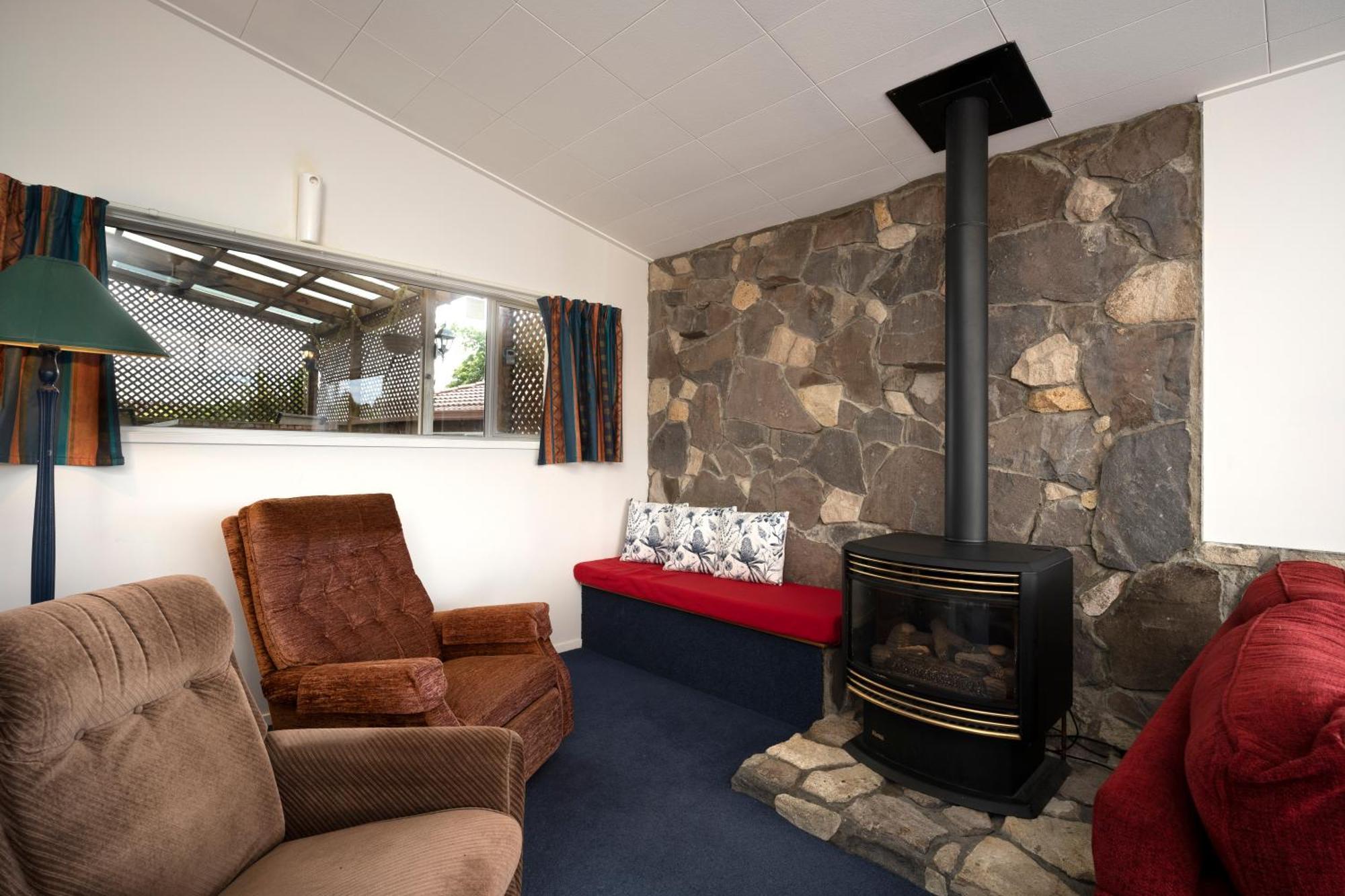 The Family Hub Villa Taupo Exterior photo